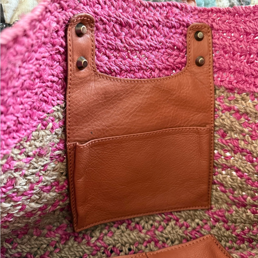 Balenciaga Raffia Panier Two-Toned Tote in Pink/Natural - Picture 7 of 9